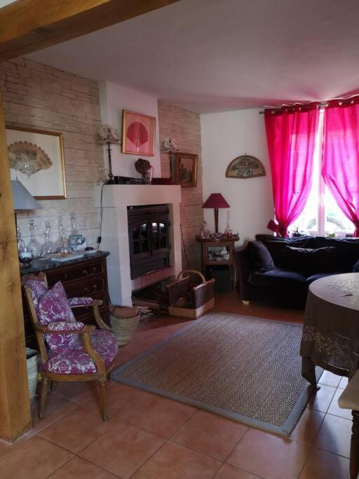 Au Coeur De Mortagne, Un Balcon Sur Le Perche Villa Exterior foto