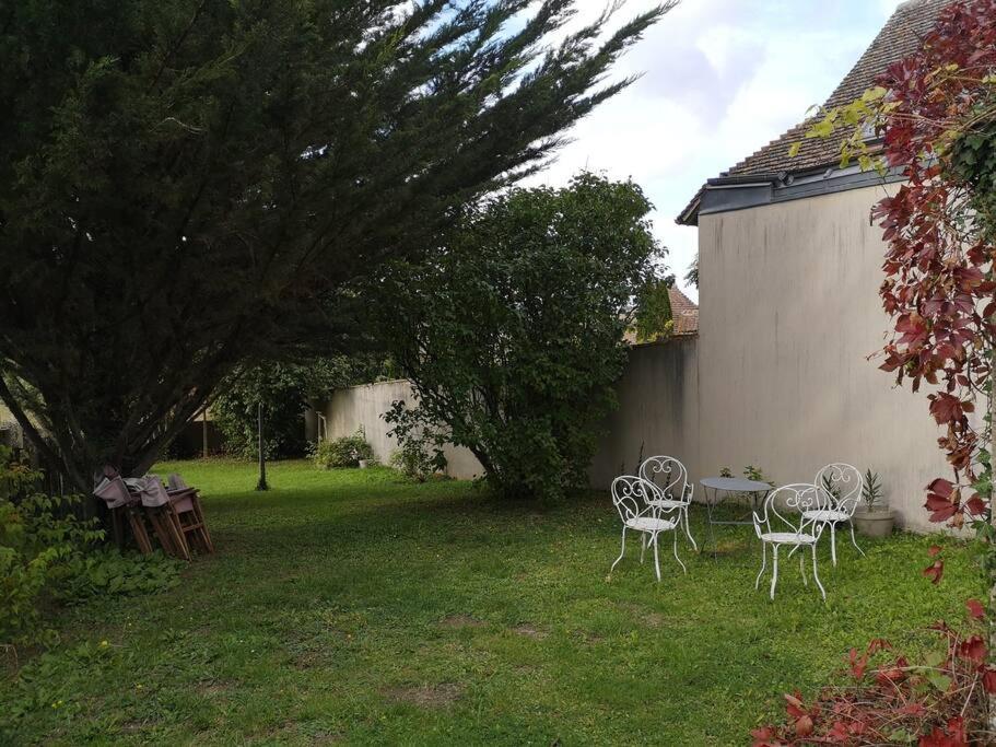 Au Coeur De Mortagne, Un Balcon Sur Le Perche Villa Exterior foto